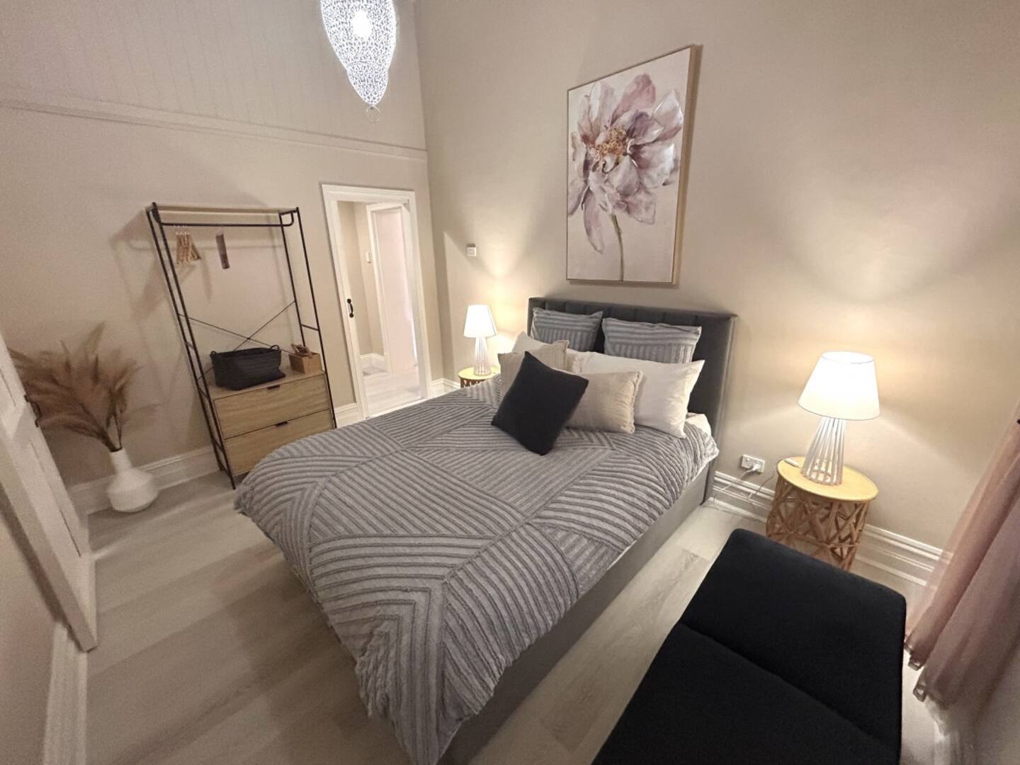 Ensuite-bedroom-Yorke-Peninsular-bnb-Moonta